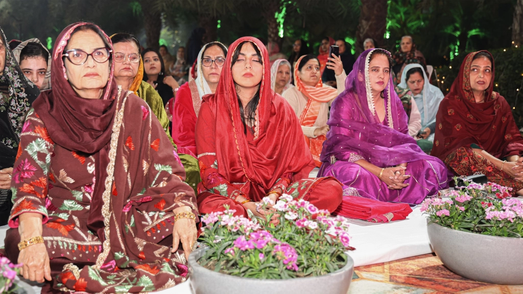 AGI Top Management and Sangat